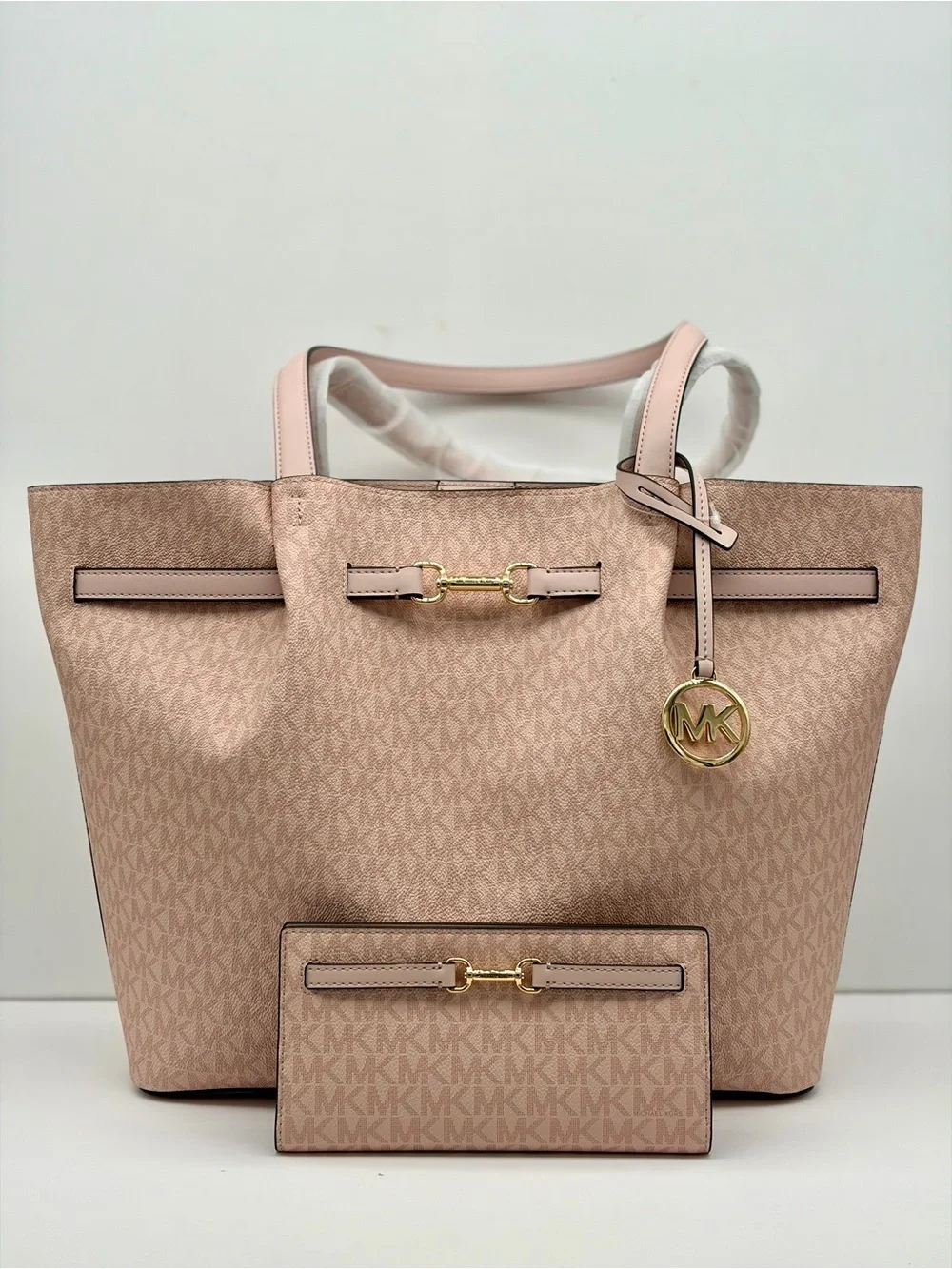 Michael Kors Carson Large Signature Logo Shoulder Tote Handbag with Wallet Set